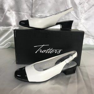 NIB Trotters Slingback Sandal